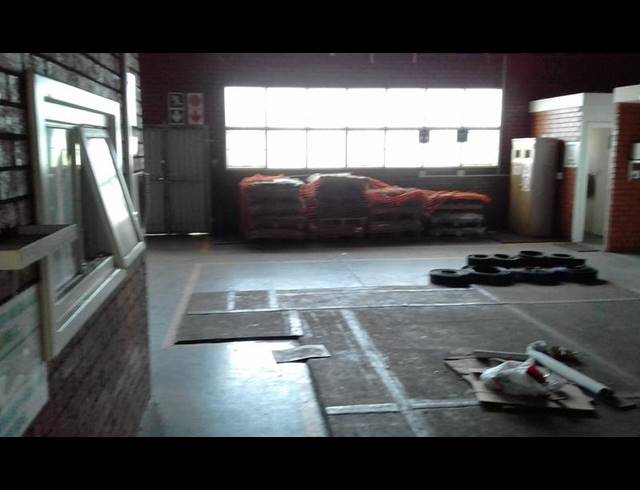 INDUSTRIAL FOR SALE IN ALTON